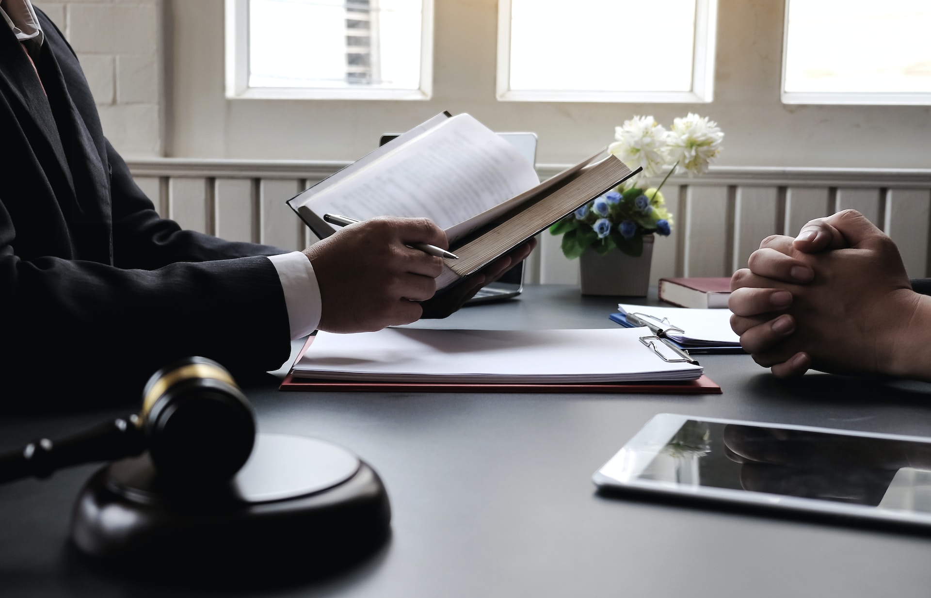 divorce lawyer