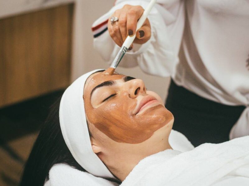 Reasons Why You Should Pamper Yourself With a Facial Spa Day